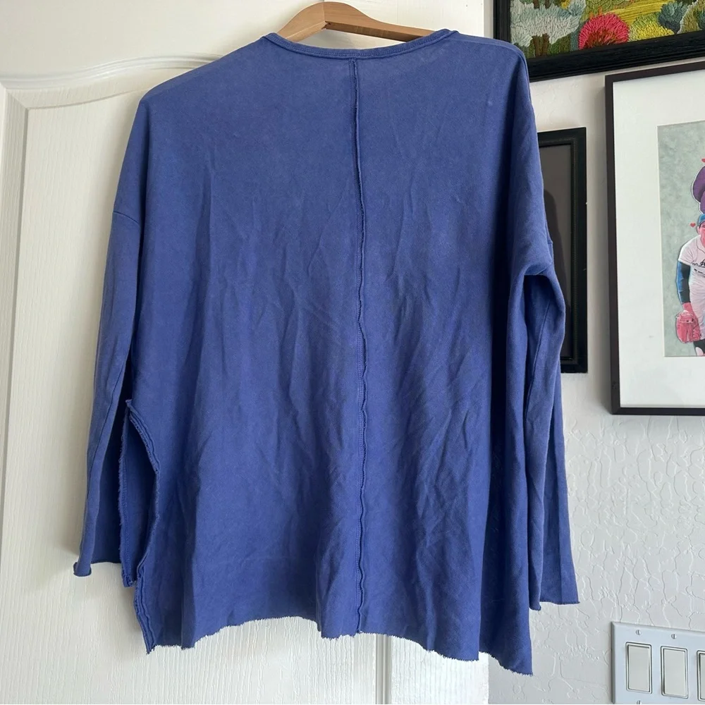 NWT Urban Outfitters Asymmetrical Long Sleeve. Size:Small. Excellent condition - Picture 7 of 12